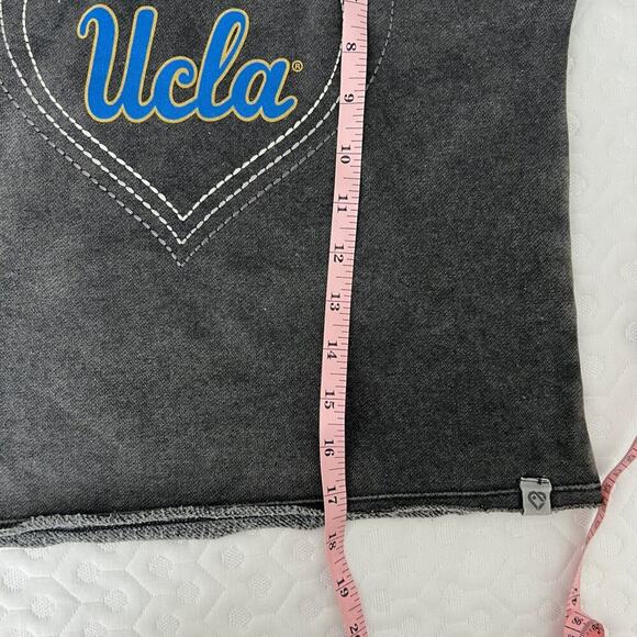 UCLA Kids Sweatshirt Crew neck Heart Stitcing Size 6-6x NWT - Picture 3 of 6